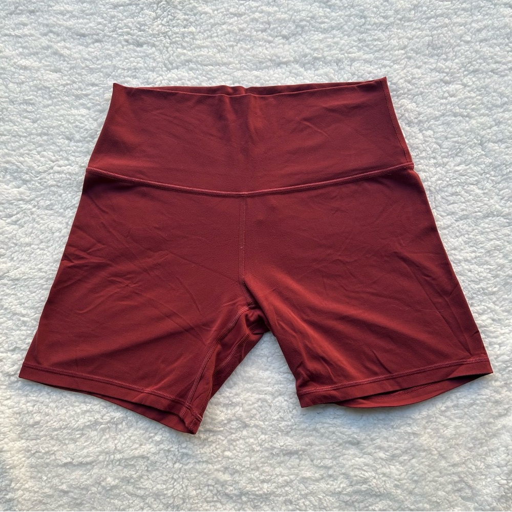 Women's Lululemon Shorts in Burgundy Align 6” inseam